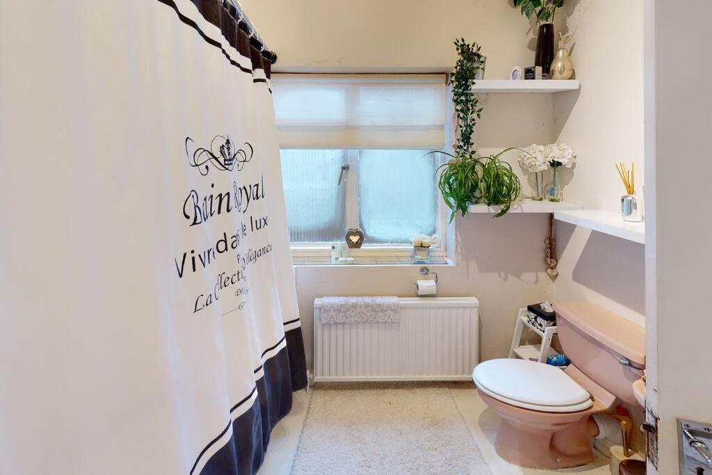 Spacious One Bedroom Flat West Hoathley Esterno foto